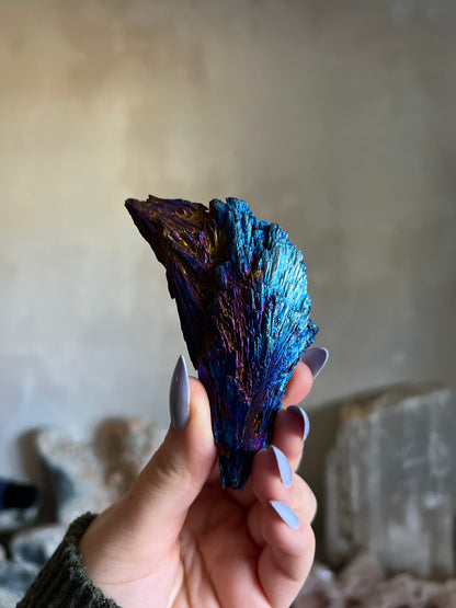 Aura Kyanite